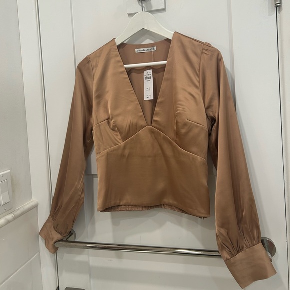 Abercrombie & Fitch Rose Gold Copper Satin Deep V Long Sleeve Top Ladies Size L🤍 - Picture 4 of 8